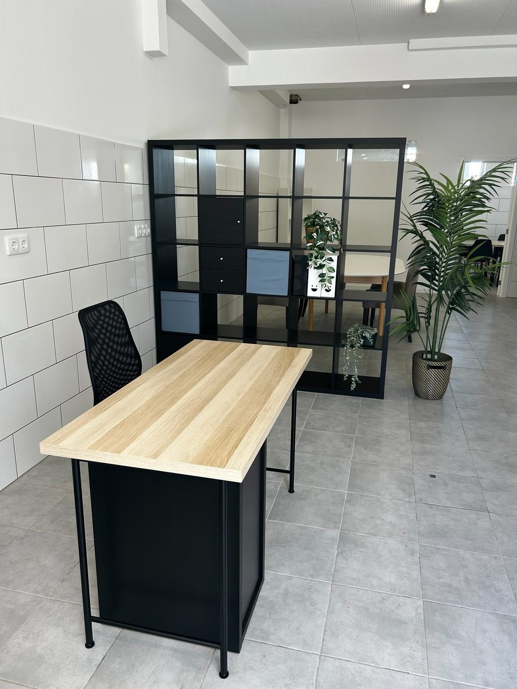 A bright, calm study space at Patio Language School